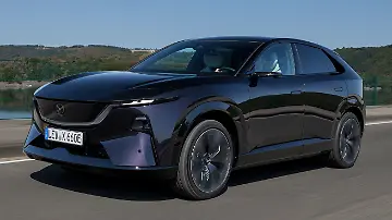 Mazda_CX-6e_VO