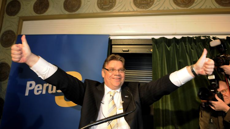 Timo Soini im Augenblick des Triumphes.