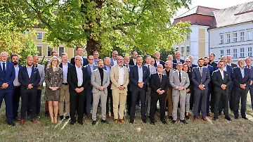 epi_1072715523_DPA BF_iryyomx2ez-v1-ax-ms6144.jpeg_Konstituierende Sitz