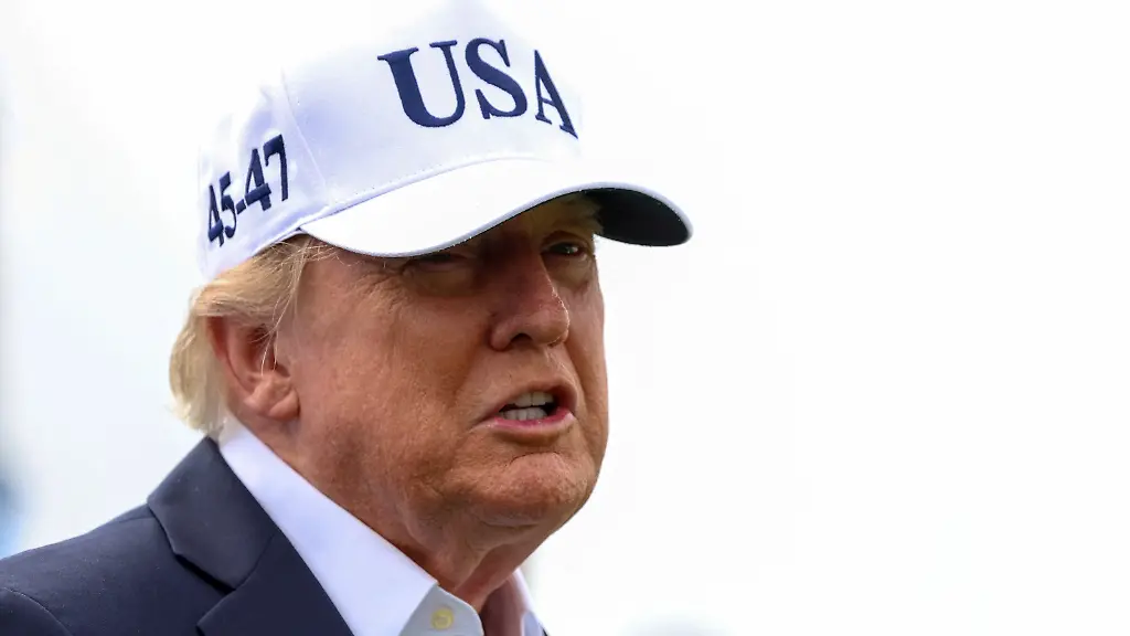 2026-09-13T134400Z_1613286088_RC2DINAJXEPK_RTRMADP_3_USA-TRUMP-IRELAND