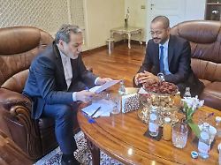 Spannungen zwischen Teilnehmern: Oman: Treffen zur Straße von Hormus verschoben
