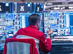 Wall Street im Minus: US-Anleger fürchten Bremsmanöver bei KI-Entwicklung