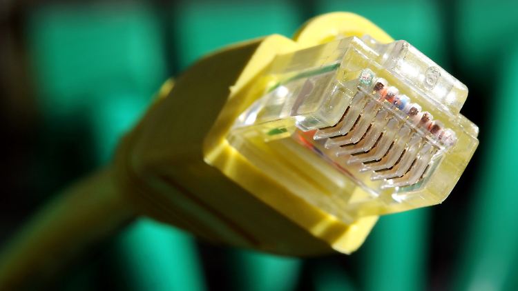 In Deutschland und zwei weiteren EU-Staaten haben die Verfassungsgerichte bei der Vorratsdatenspeicherung den Stecker gezogen.