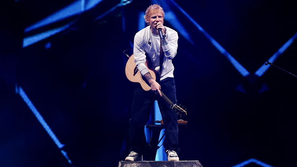 Photo: n-tv.de Ed Sheeran Responds After Macklemore Dropped From US Tour Over 'Free Palestine' Remarks