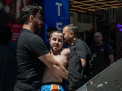LGBTQ-Razzien in der Türkei: Haftbefehl gegen türkische Journalistin erlassen