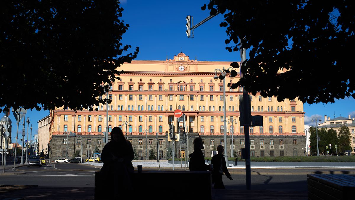 Russian-Canadian scientist convicted of