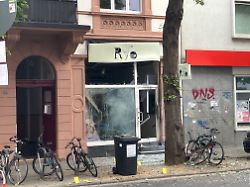 Zwei Explosionen erschüttern Frankfurt