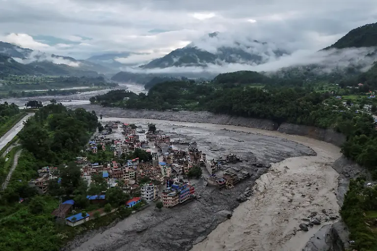 2026-09-09T230355Z_1248244044_RC2U6NAJ3TN0_RTRMADP_3_NEPAL-FLOODS-PICTURES