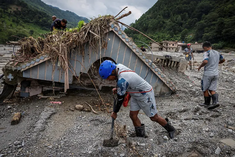2026-09-09T230247Z_2035814210_RC2HDNA2E3AP_RTRMADP_3_NEPAL-FLOODS-PICTURES