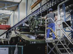 "Aussichten hellen sich auf": Industrie korrigiert Wachstumsprognose nach oben