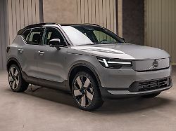 Straffende Kosmetik : Volvo XC40 und EX40 erhalten mehr Assistenz und frische Optik