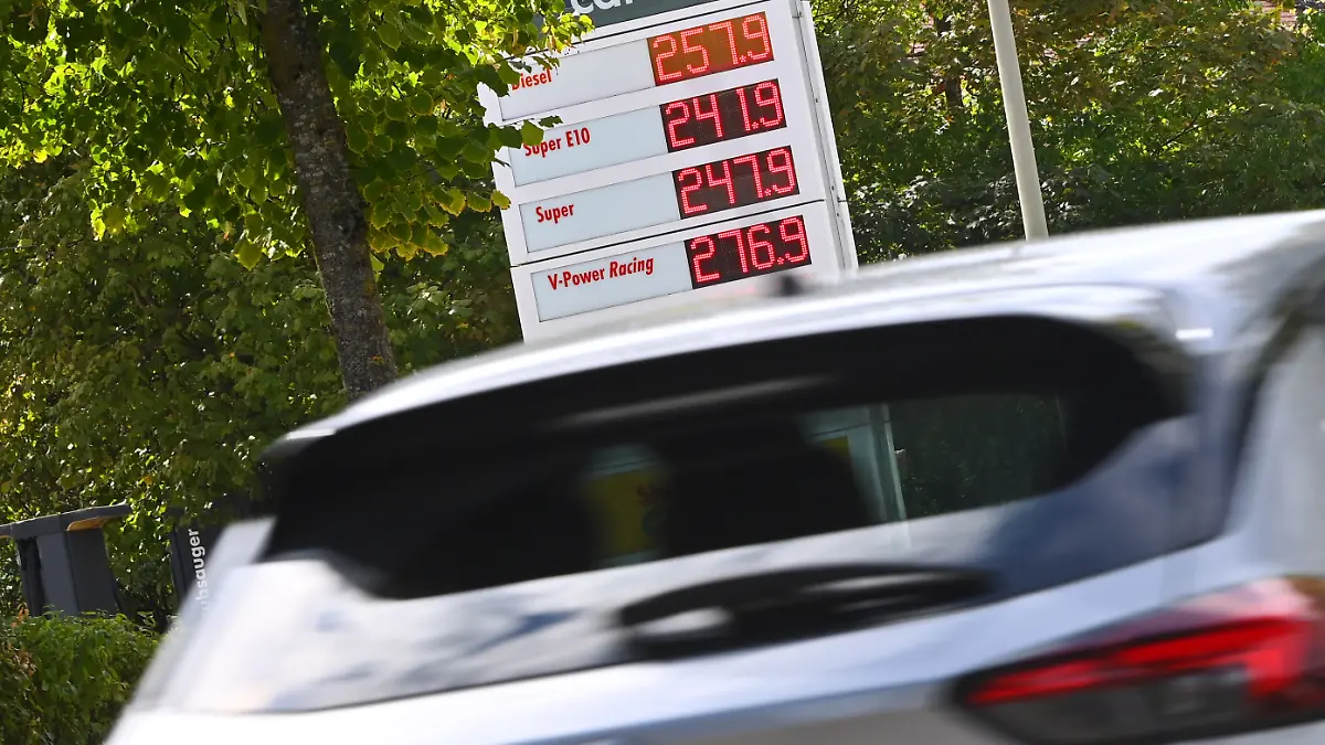 Ab Oktober 17 Cent günstiger: Bund und Länder einigen sich auf Tankrabatt und Spritpreisdeckel