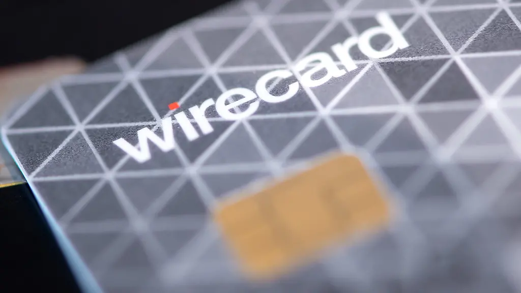 8b404e9775f68c3a51abaac6b40c0382