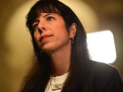 Berlin wählt Rot: Elif Eralp holt Sensationssieg - und muss drei Hürden überwinden