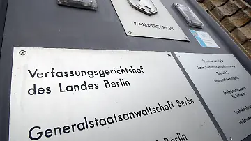 311856413 (1)