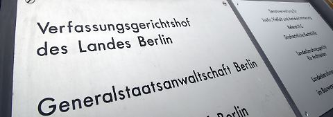 311856413 (1)