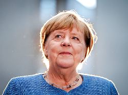 "Für ihn war klar": Merkel reagiert mit Adenauer-Vergleich auf CDU-Desaster