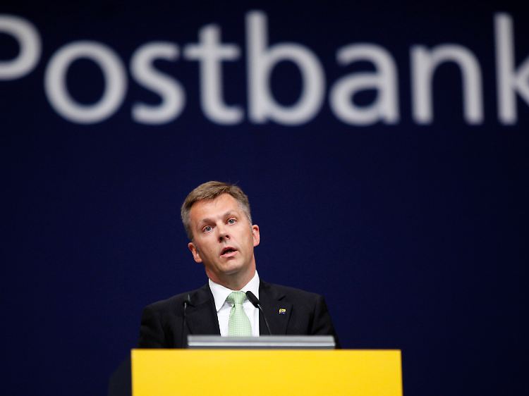 Wolfgang Klein, hier in seiner Funktion als Postbank-Chef auf der Hauptversammlung am 22. April 2009.