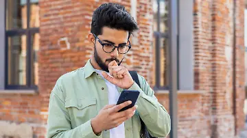 mann_mit_smartphone