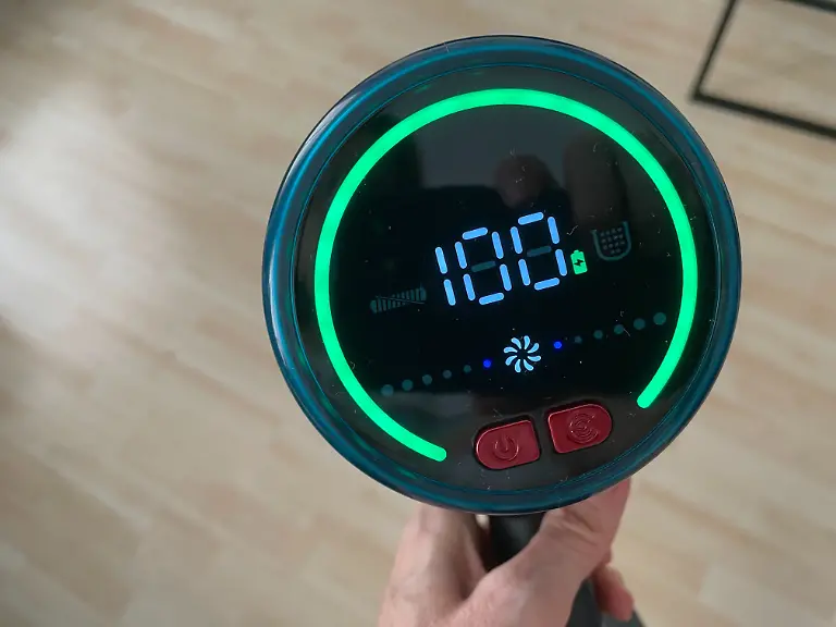 Test Akku-Staubsauger JRFYHFT LED Anzeige Akkuladung in Prozent