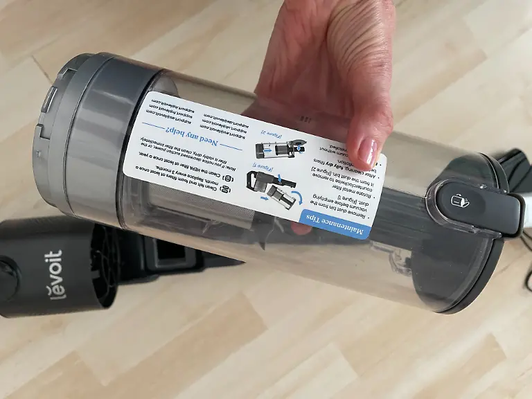 Test Akku-Staubsauger Levoit Staubbehälter abnehmbar