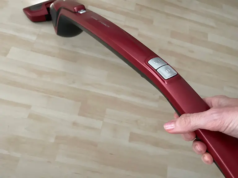 Test Akku-Staubsauger AEG leicht zu halten