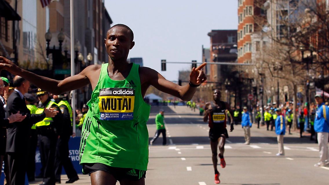 Geoffrey Mutai wird mit diesem Sieg nicht Geschichte schreiben, aber ab sofort als Streckenrekordler in Boston geführt.
