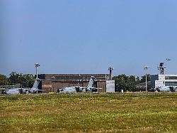 Lag Drohne schon länger dort?: Sprengstoff nahe Bundeswehr-Flugplatz Wunstorf gefunden