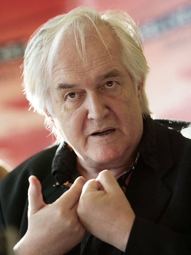 Mankell hat in Maputo ein Theater aufgebaut, in dem meist volksnahe Stücke aufgeführt werden.