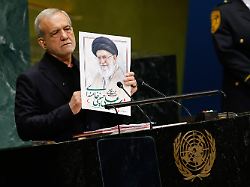 "Sind Opfer des Terrorismus": Irans Präsident dreht Trumps Spieß bei UN-Rede um