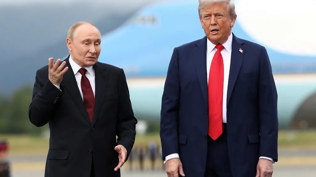 2025-08-15T204335Z_224051050_RC2R7GA1ILOX_RTRMADP_3_UKRAINE-CRISIS-SUMMIT