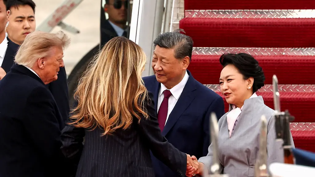 2026-09-23T220955Z_1802962884_RC2APNAHZ2CR_RTRMADP_3_USA-CHINA