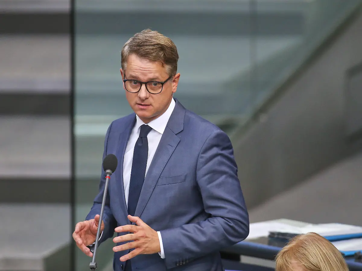 Zurück zu Regelung vor Corona: Linnemann will Anspruch auf Kinderkrankengeld kürzen