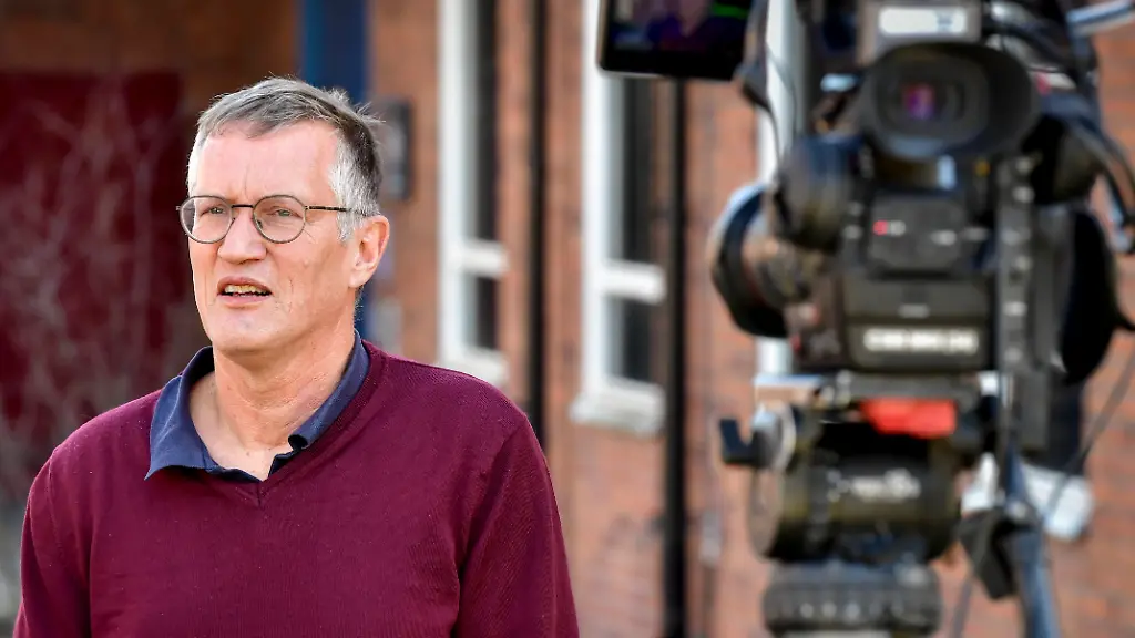 c7eb361813d7f539229c037407ea7eb2