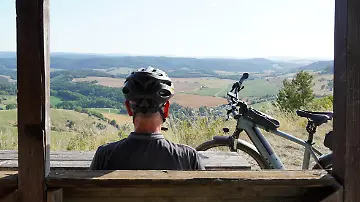 612805424