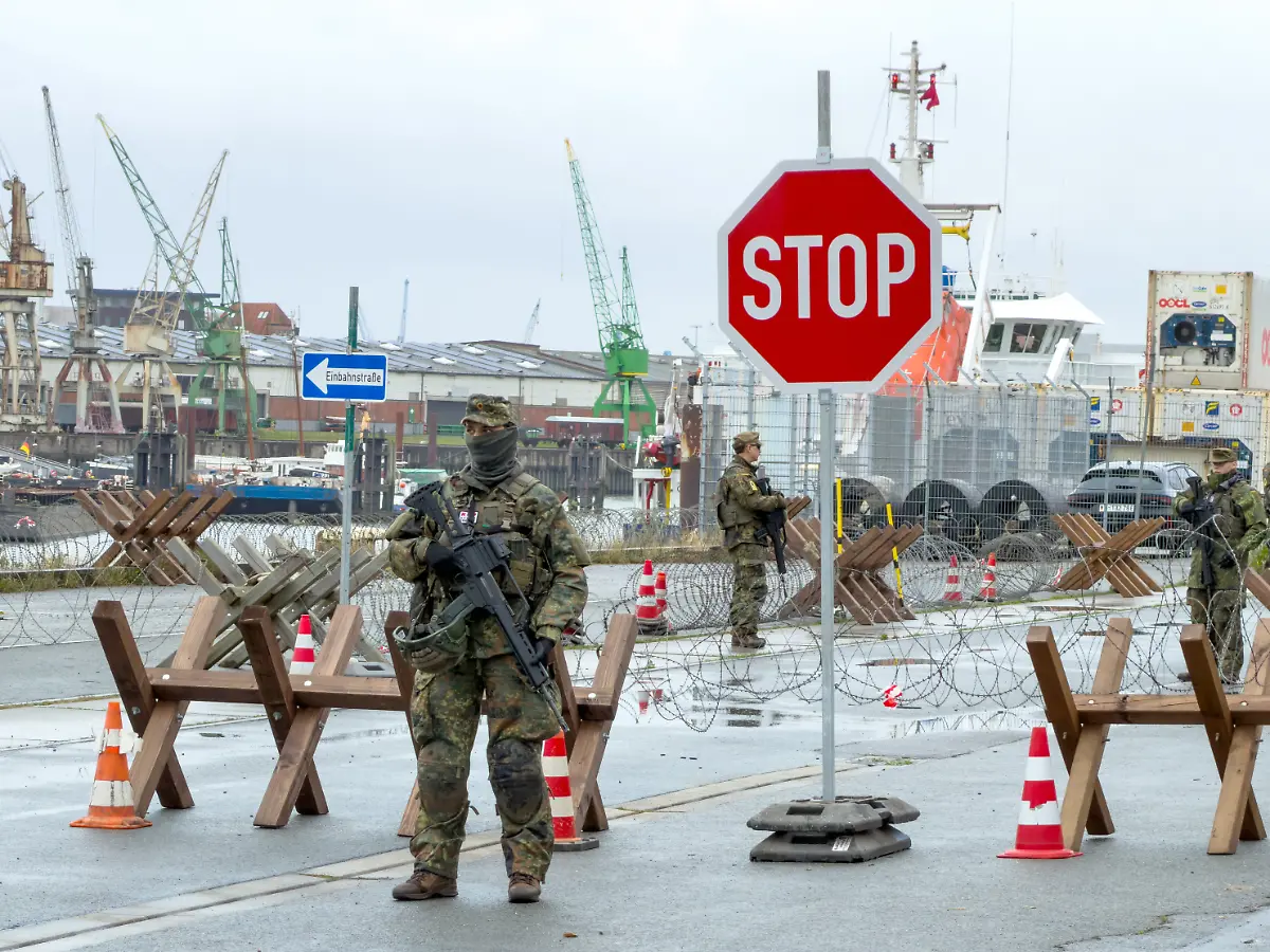 Militärübung "Red Storm Charlie": Bundeswehr trainiert in Hamburg die Bekämpfung von Drohnen