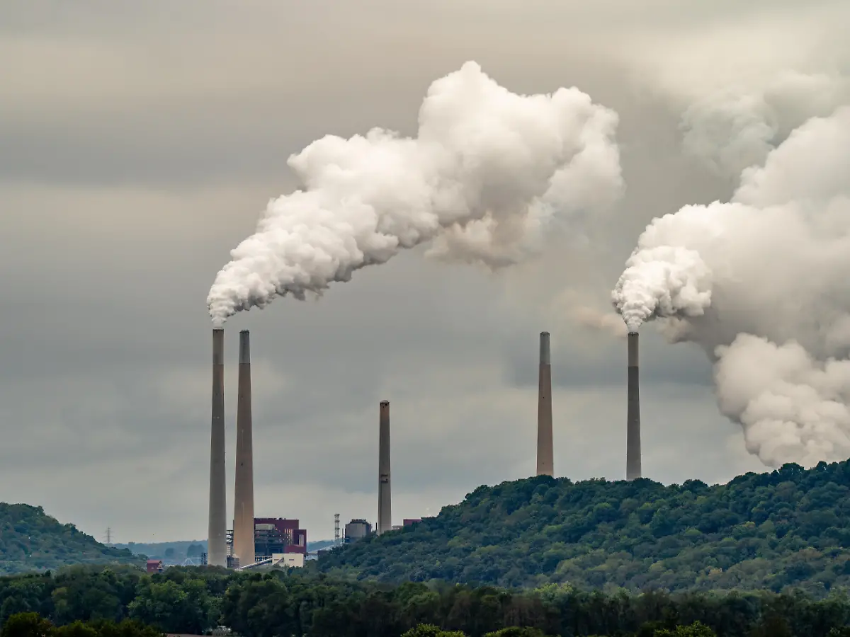 Mega-Emissionen mit Folgen: Studie: Größte CO2-Konzerne prägen Klima für Jahrhunderte