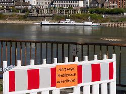 Weitere Negativrekorde erwartet: Rhein-Pegel fällt an wichtigem Nadelöhr auf zwei Zentimeter