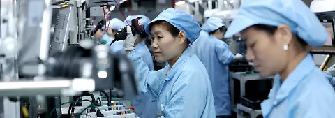 2025-04-09T123941Z_1563710510_RC2AUDA4LWQG_RTRMADP_3_USA-TRUMP-TARIFFS-CHINA