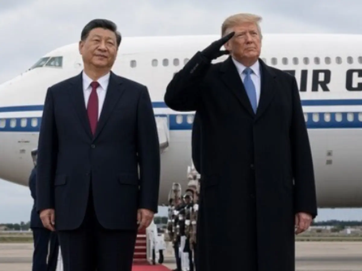 Trump teilt mutmaßlich KI-manipuliertes Foto von Xi-Besuch