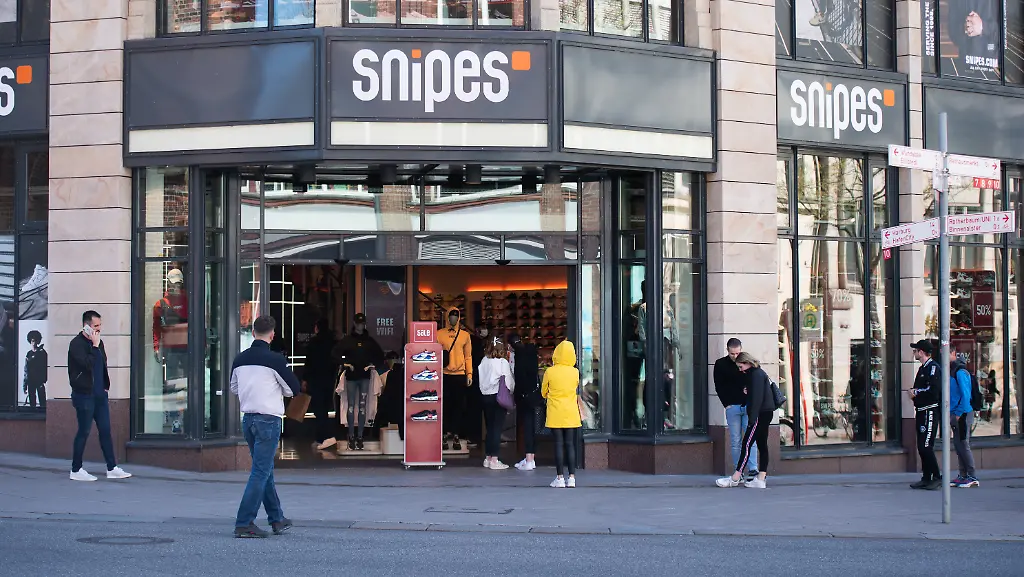 8221ddc06f2421f0bc635ffa69d8dd06