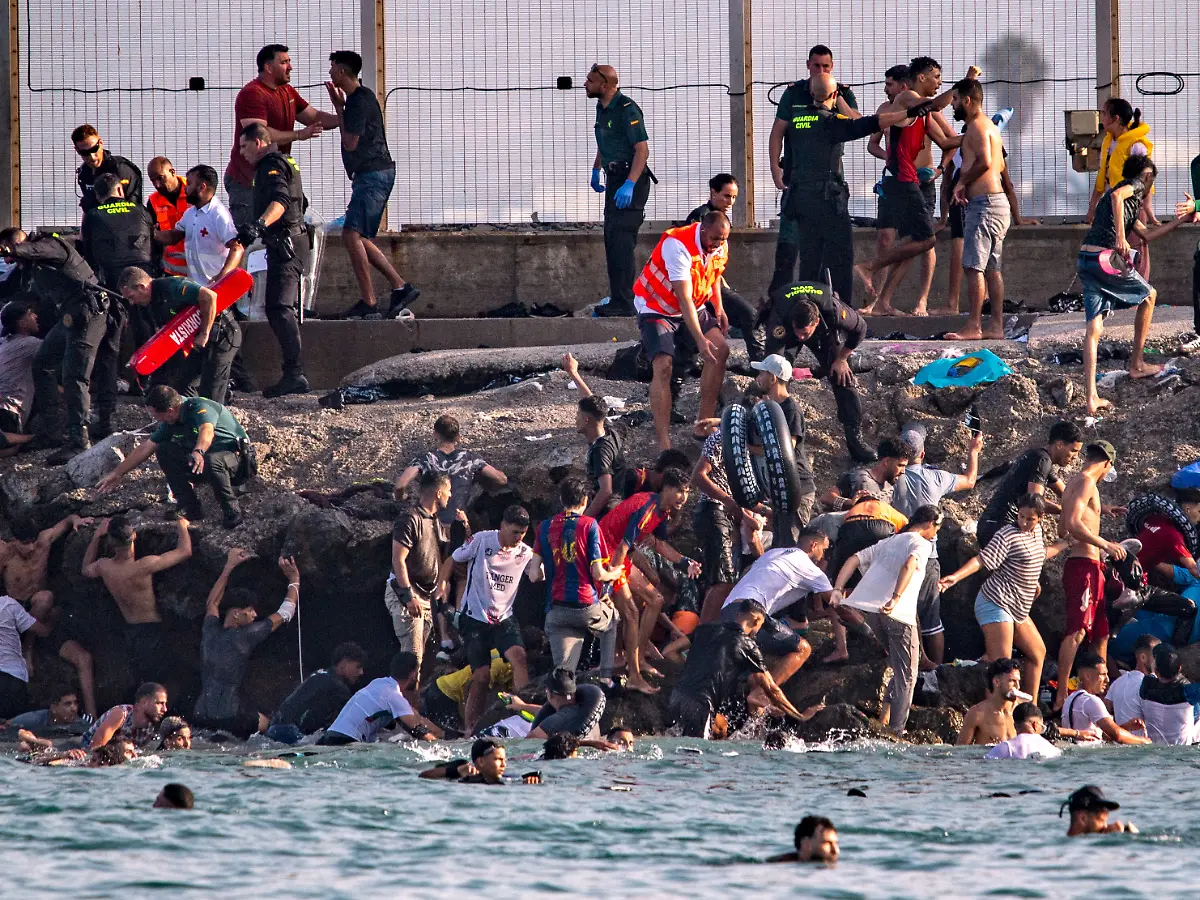 Umgang mit Migrationskrisen: Frontex-Chef will keine Verantwortung in Fällen wie Ceuta