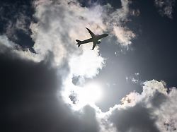 Zwischenstopp in Lyon: Brennende Powerbank stoppt Lufthansa-Flug nach Lissabon
