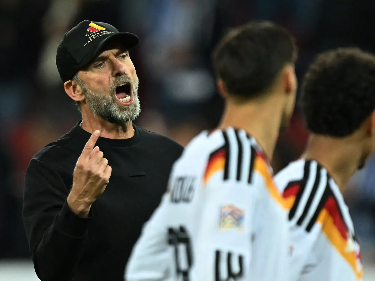Platz eins ganz weit weg: Jetzt droht dem DFB und Klopp sogar der Abstieg