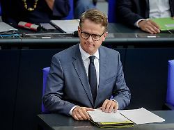 Durchschnittlich bei 2,9 Prozent: Linnemann rechnet 2027 mit stabilem Krankenkassen-Zusatzbeitrag