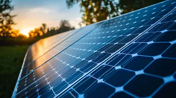 epi_1006718186_ADOBE FOTO STOCK_1184417987_Solar panel panorama