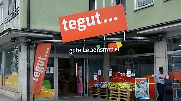 608542760