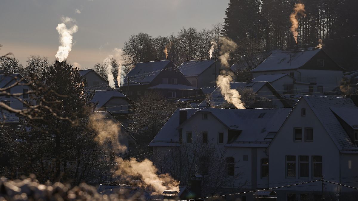 Klimaziel 2045 gefährdet?: Umwelthilfe klagt gegen schwarz-rotes Heizungsgesetz
