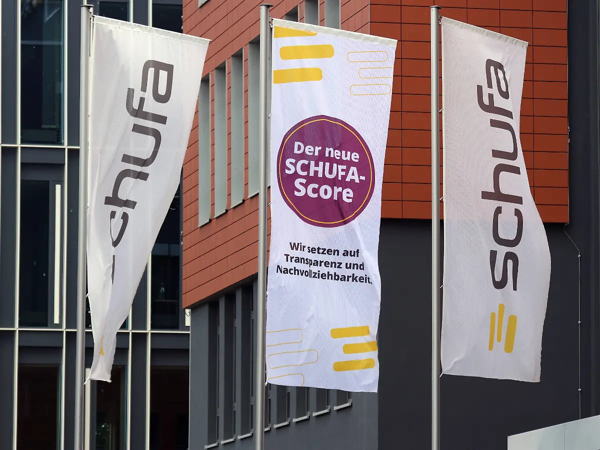 Verbraucherschützer enttäuscht: Bericht: Schufa arbeitet mit unsichtbaren Bonitäts-Scores
