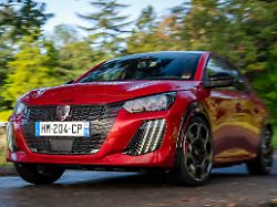 Das Sportabzeichen ist zurück: Der Peugeot E-208 interpretiert die GTI-Philosophie der Marke neu